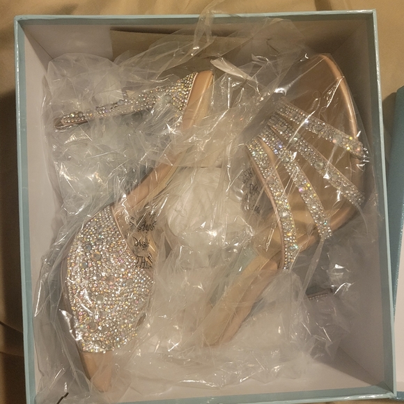 Size 7 Betsey Johnson heels. Nude color with AB crystals. - Picture 5 of 9